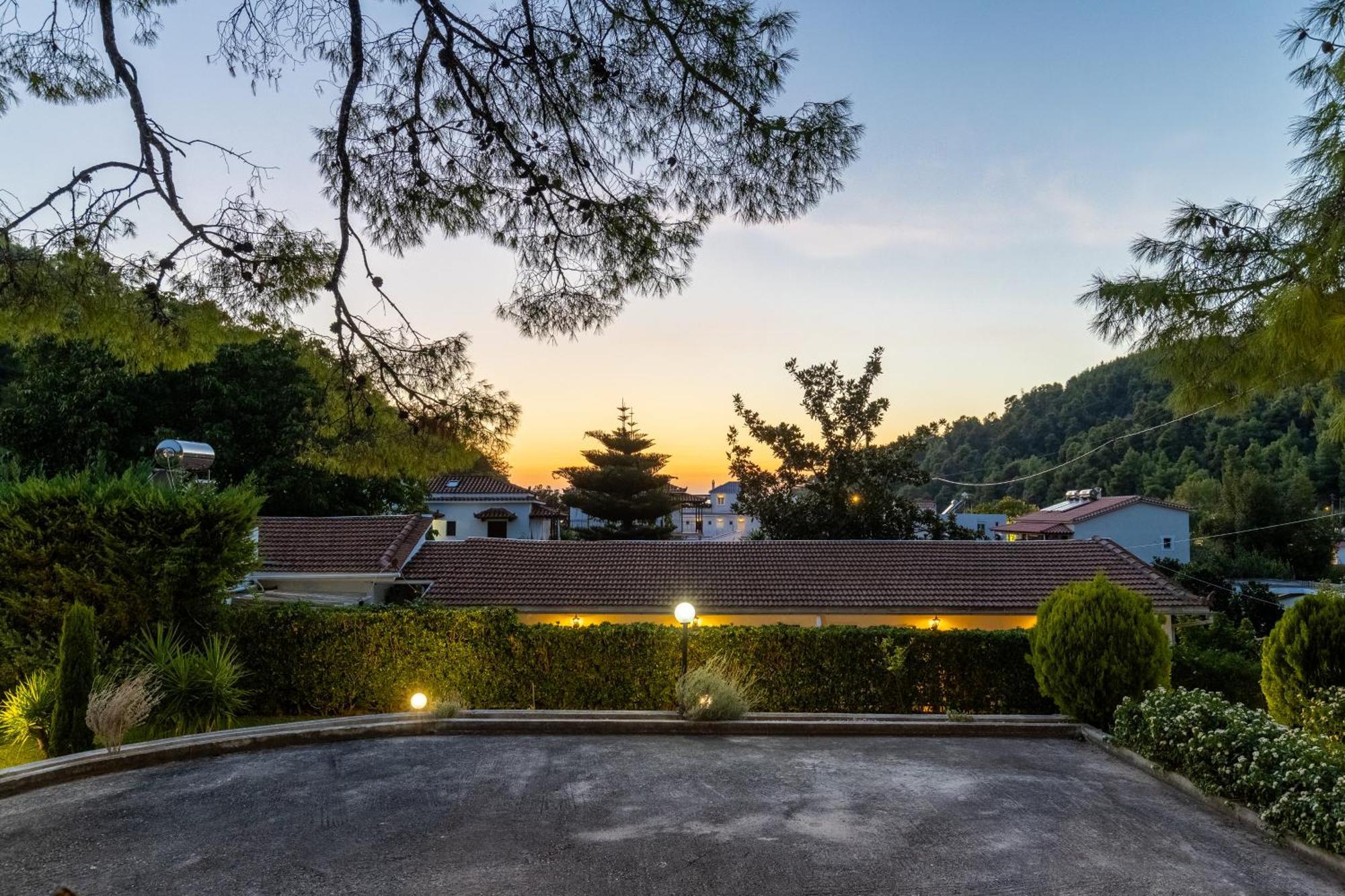 Skopelos Country House Diamantis & Chrisi Agnontas エクステリア 写真